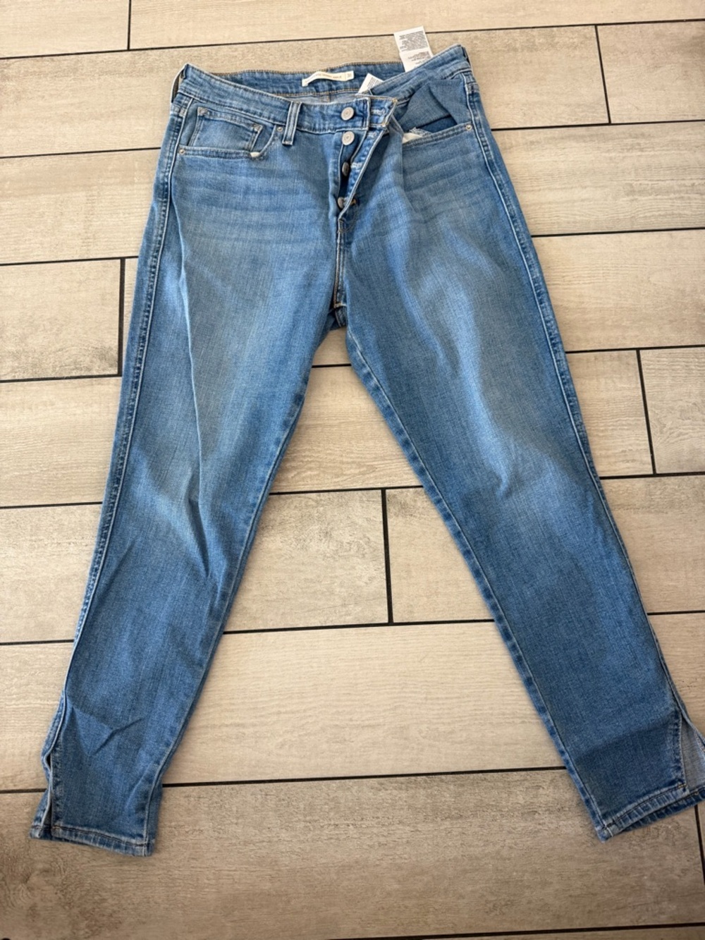 Levi's Light Blue Women's Ankle Crop Button-Fly Jeans